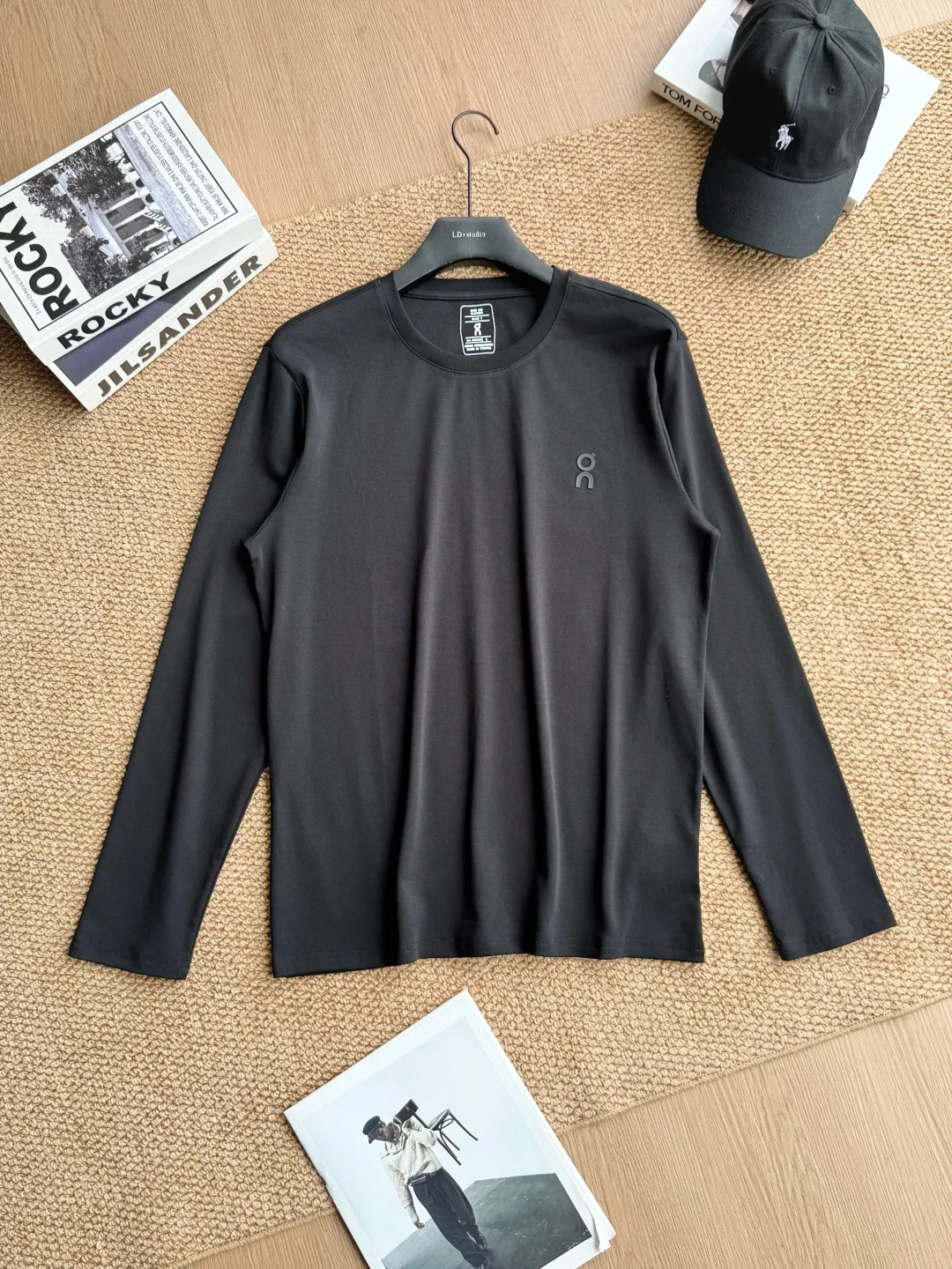 Year New Arrival ON Running Men's Classic solid color long-sleeved T-shirt with small label, 50g water-soft cotton, soft, comfortable and skin-friendly fabric UQ-6051 M L XL 2XL